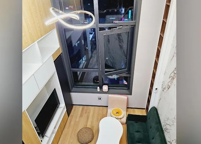 Luxury Near Olympic Park, Asan Medical Center, Lotte World Tower, Free Korean Ramen Сеул