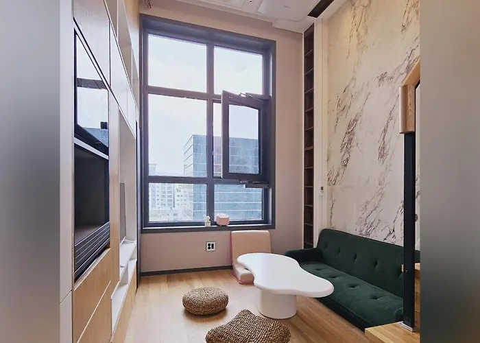 Luxury Near Olympic Park, Asan Medical Center, Lotte World Tower, Free Korean Ramen