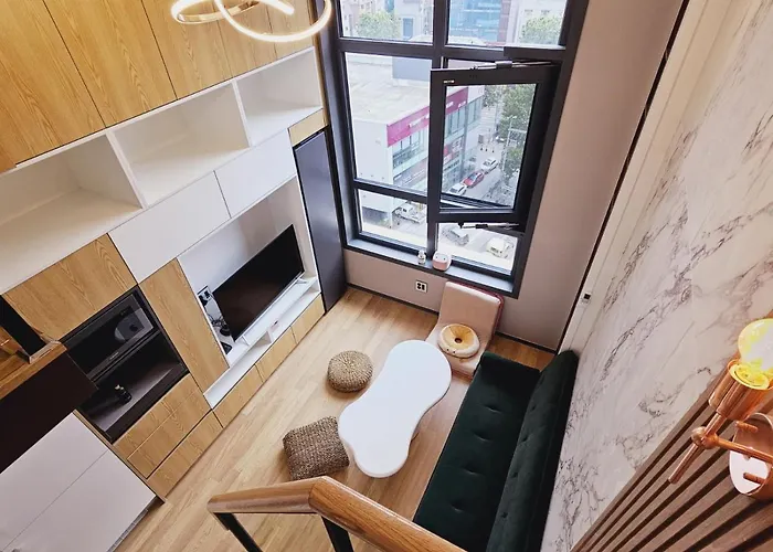 Апартаменты Luxury Near Olympic Park, Asan Medical Center, Lotte World Tower, Free Korean Ramen