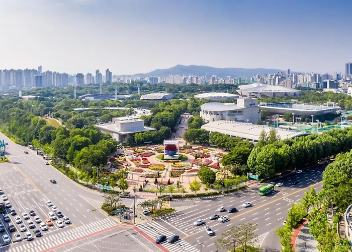 Luxury Near Olympic Park, Asan Medical Center, Lotte World Tower, Free Korean Ramen