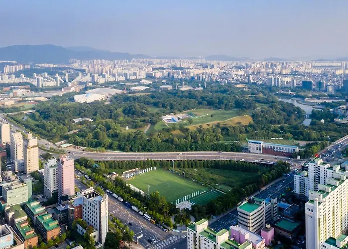 Luxury Near Olympic Park, Asan Medical Center, Lotte World Tower, Free Korean Ramen