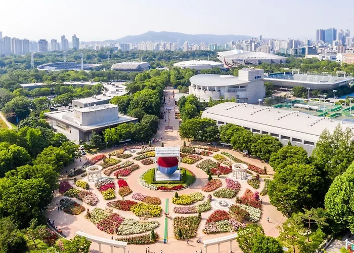 Luxury Near Olympic Park, Asan Medical Center, Lotte World Tower, Free Korean Ramen Сеул