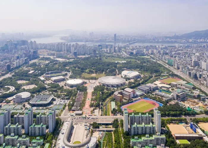 Апартаменты Luxury Near Olympic Park, Asan Medical Center, Lotte World Tower, Free Korean Ramen